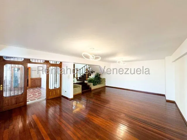 venta de casa en Prados del Este - 3