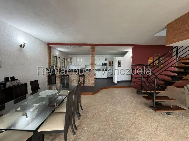 Venta de casa en Caicaguana, el hatillo - 2