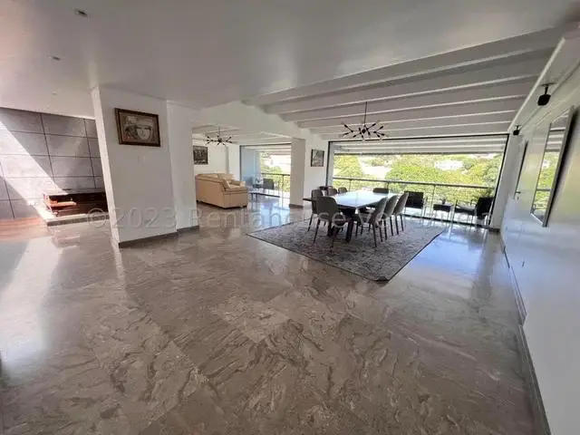 Venta de apartamento en cumbres de curumo