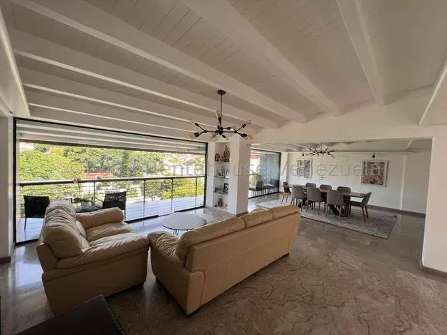 Venta de apartamento en cumbres de curumo - 2