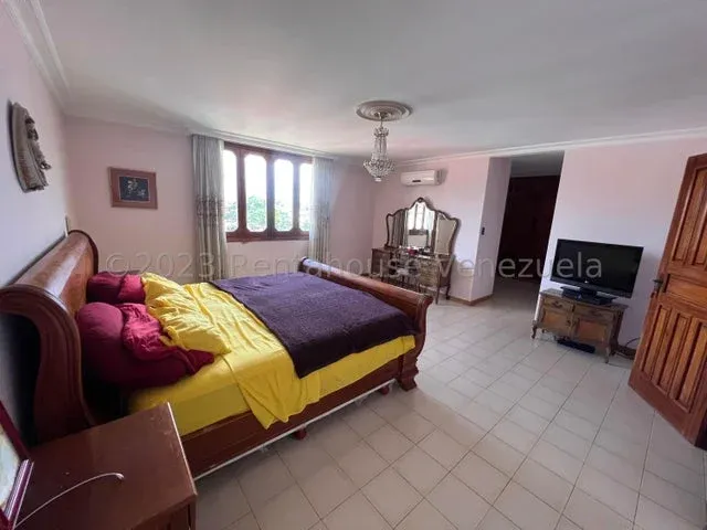 Venta de casa en Cumbre de Curumo - 6
