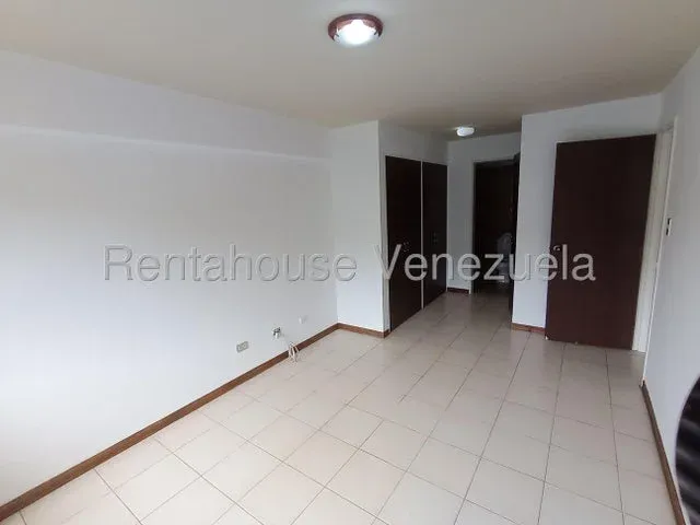 Venta de apartamento en Las Esmeraldas - 5