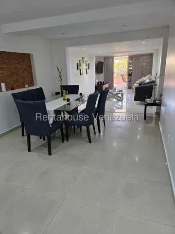 Venta de apartamento en Lomas del Sol