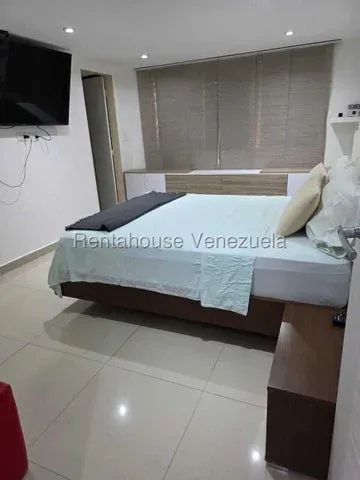 Venta de apartamento en Lomas del Sol - 4
