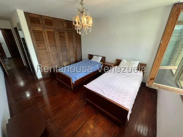 Venta de hermoso PH en Santa Rosa de Lima - 6