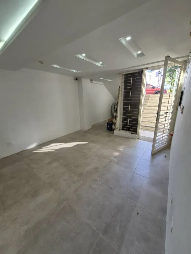 En Venta Local en Agua Blanca  **Clientes directos** - 3