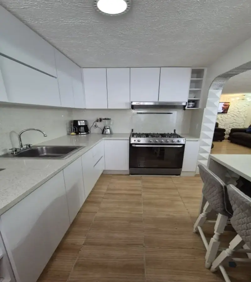 En Venta Apartamento Res. Tenis Garden En Naguanagua  piso bajo  **Solo Clientes**