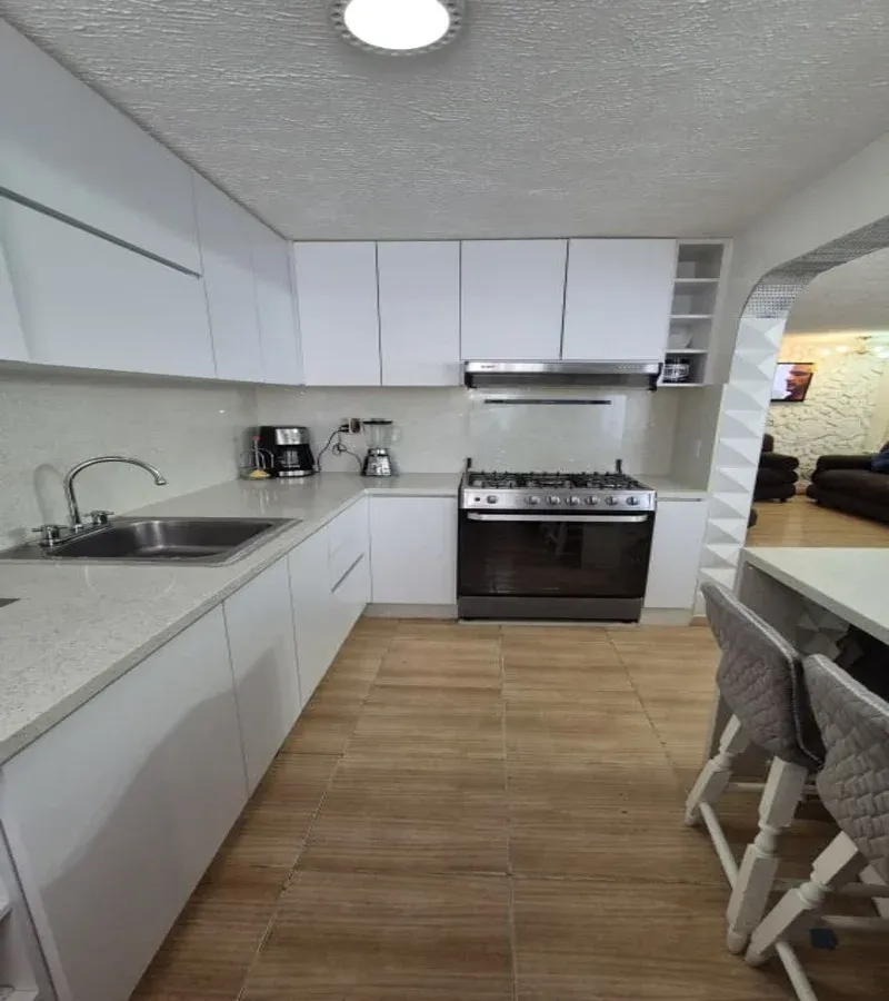 En Venta Apartamento Res. Tenis Garden En Naguanagua piso bajo **Solo Clientes**