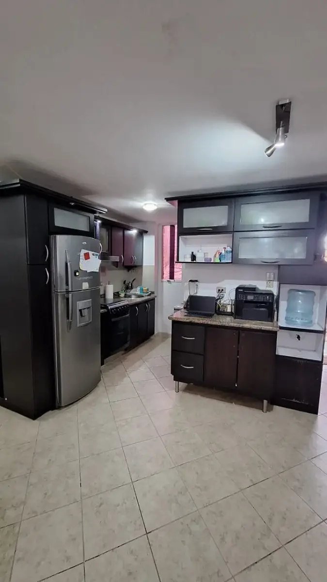 EN VENTA APARTAMENTO SEMI AMOBLADO EN TULIPAN SAN DIEGO  - SOLO CLIENTES