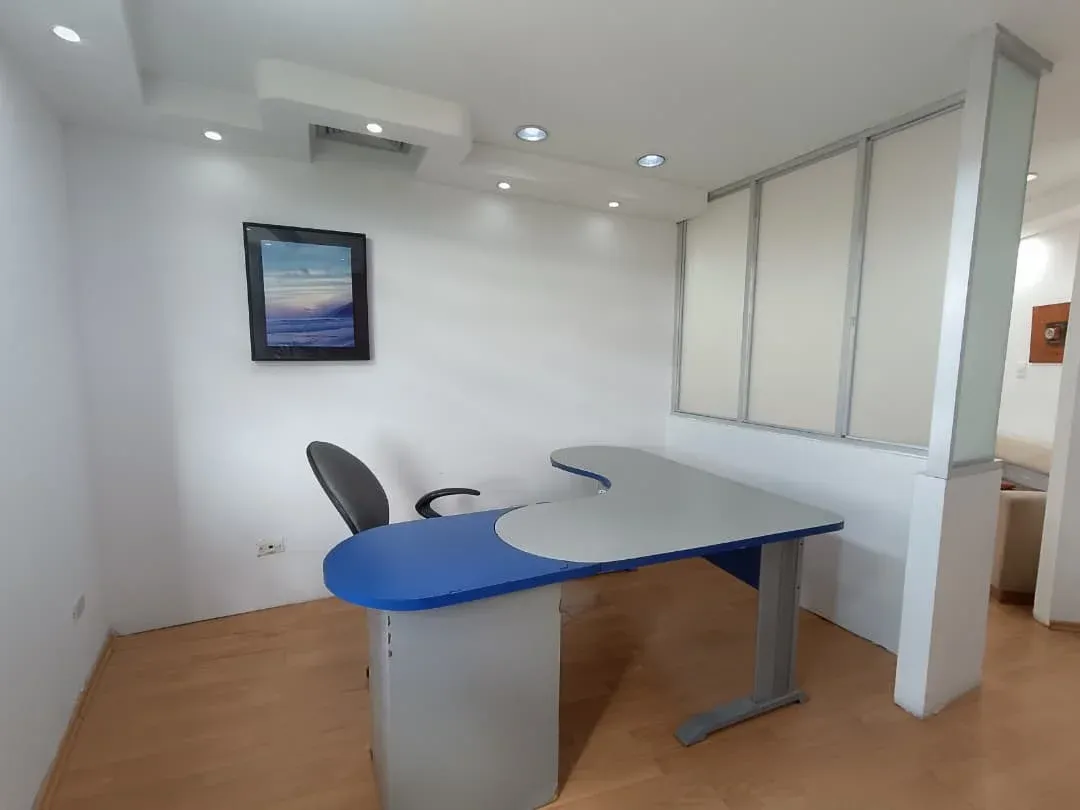 En Venta Oficina en Torre Ejecutiva con Planta Eléctrica AMOBLADA - 8