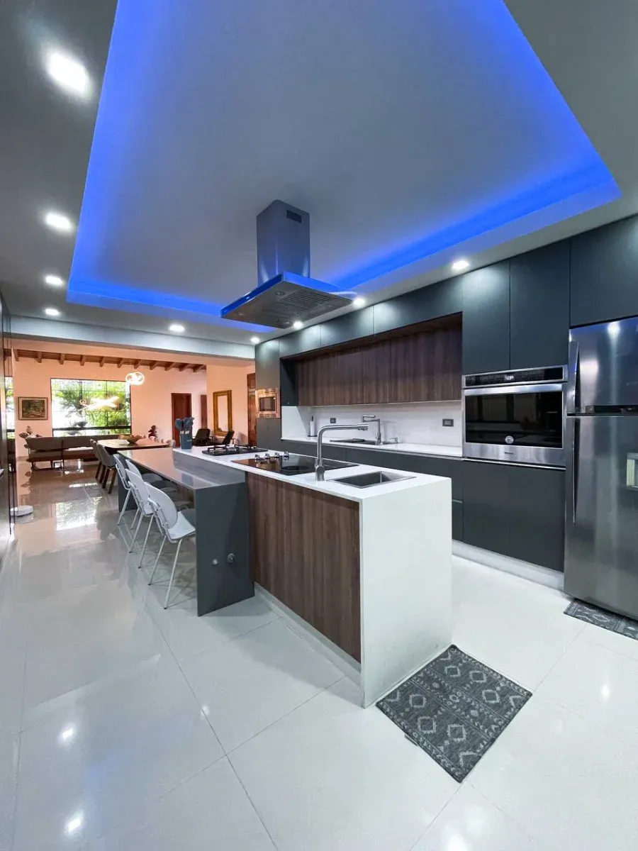 EN VENTA CASA REMODELADA DE 2 NIVELES EN URB. PREBO II  SIN AMOBLAR  - 6