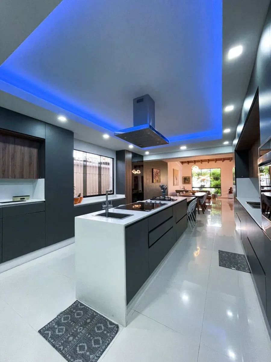 EN VENTA CASA REMODELADA DE 2 NIVELES EN URB. PREBO II  SIN AMOBLAR  - 7
