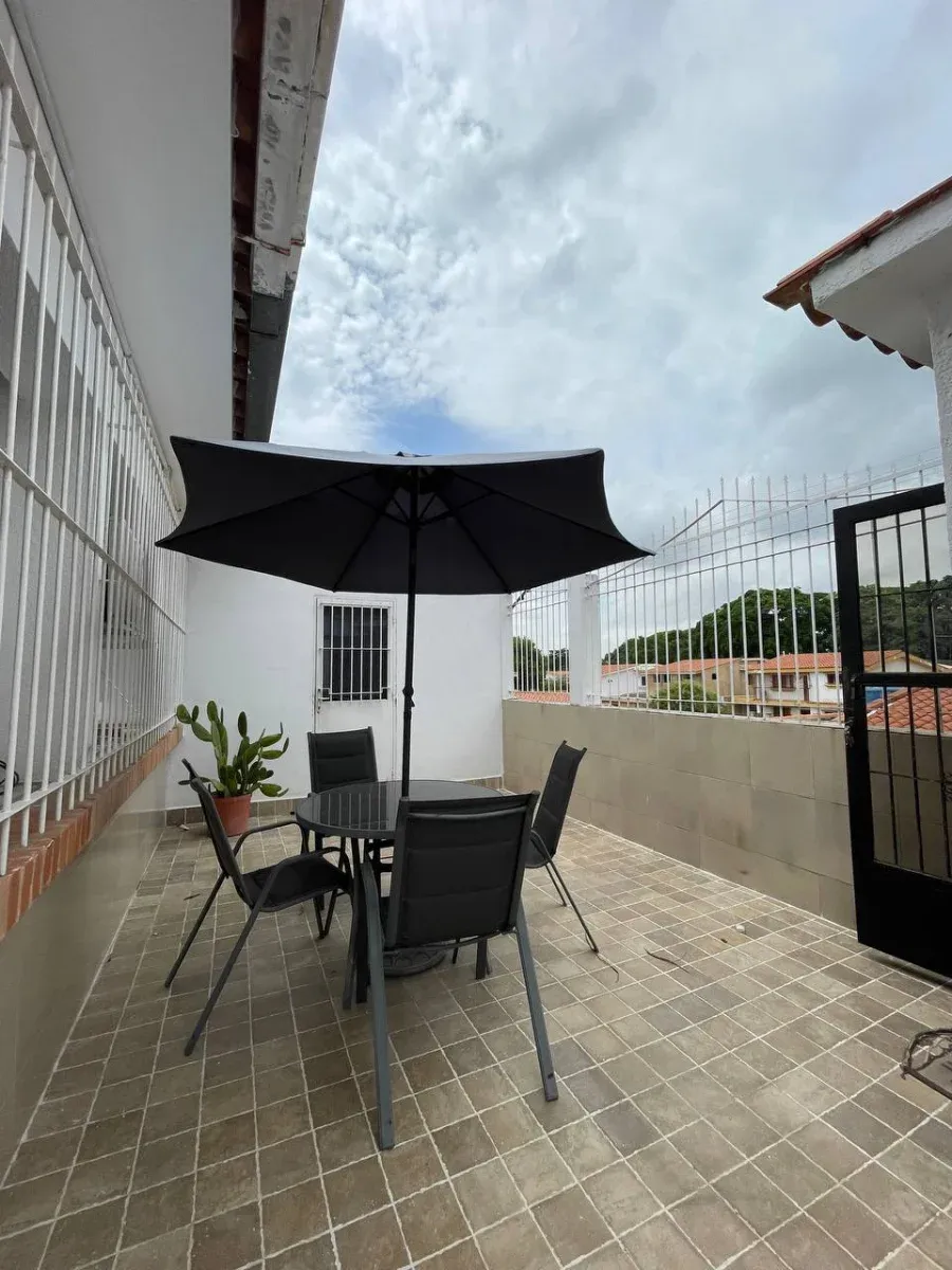 EN VENTA CASA REMODELADA DE 2 NIVELES EN URB. PREBO II  SIN AMOBLAR  - 17