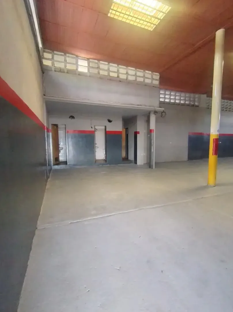 Alquila Galpon Zona Industrial Castillito San Diego En Castillito Consta de 210 mts2 de construccio - 2