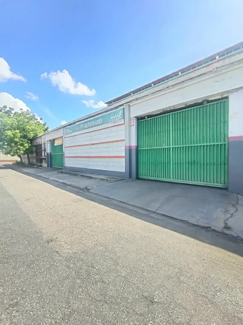 Alquila Galpon Zona Industrial Castillito San Diego En Castillito Consta de 210 mts2 de construccio - 11