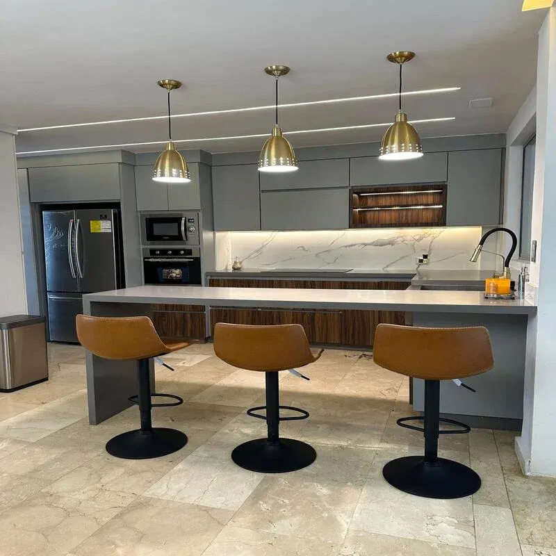 EN VENTA TOWNHOUSE MODERNO EN TRIGAL SUR - VALENCIA 