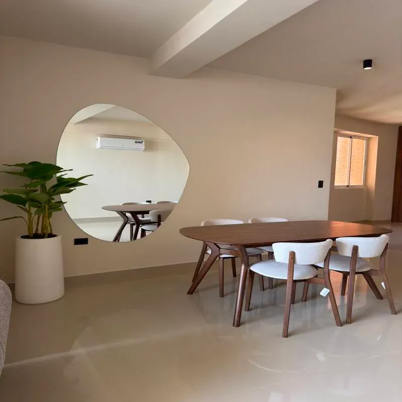 EN VENTA  Apartamento Semi Amoblado en Res Costa del Sol, Urb Los Mangos   - 2