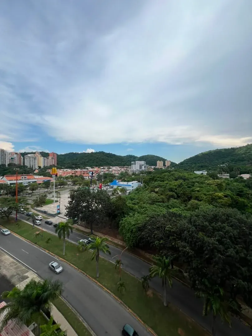 En Venta Apartamento Moderno con Planta 100% en urb Los Mangos, Res. Costa del Sol. - 15