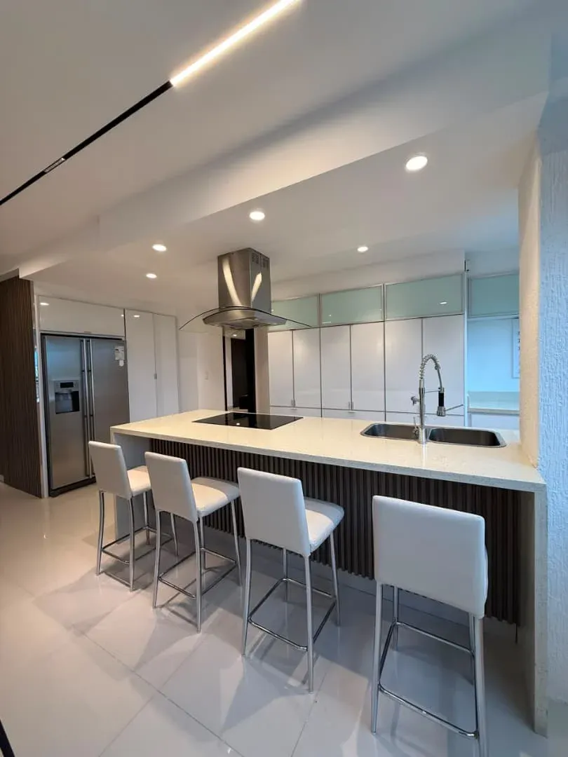 Se Alquila Moderno Apartamento en el Parral Res Omega  - 3