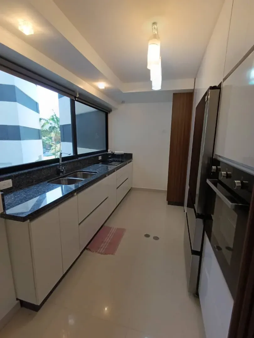 ALQUILA Exclusivo Apartamento en Res. Omega, Urb. El Parral - 7
