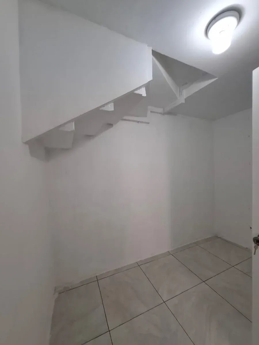 En Venta Apartamento Tipo Duplex en San Diego   Res. Valle Topacio, San Diego   Consta de 113mts² - 9