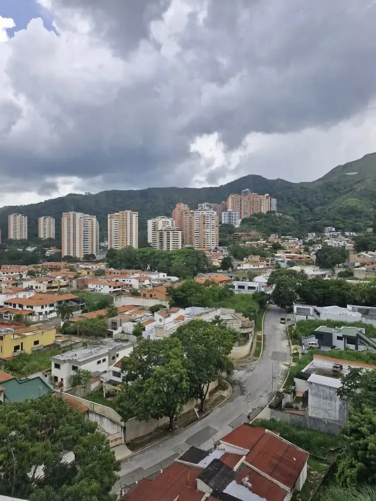 SE ALQUILA APARTAMENTO AMOBLADO EN RES. COLINAS DEL PARRAL URBANIZACIÓN EL PARRAL - 16