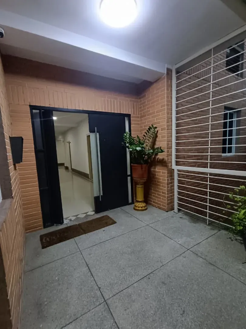 En Venta Apartamento Res. Zarabanda - Urb. Agua Blanca Semi Amoblado - 2