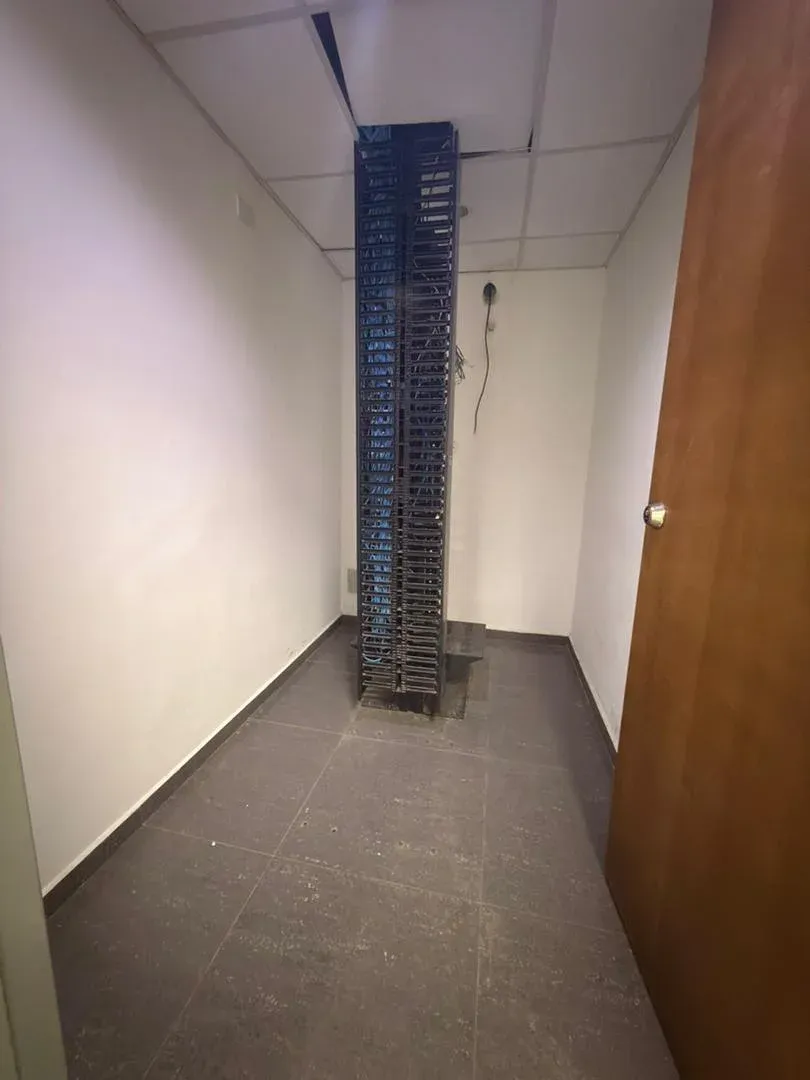En Venta Centro Empresarial Mixto Galpón, Oficinas y Locales en el Casco Histórico de Pto Cabello - 15