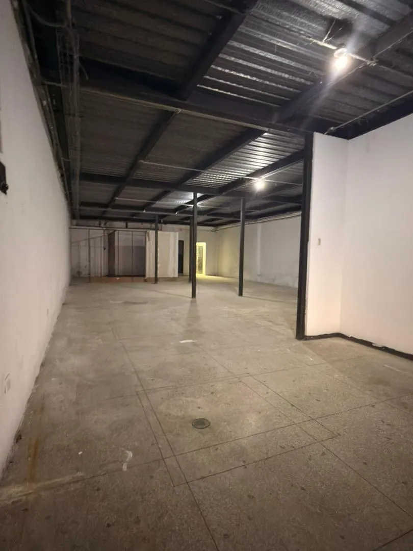 En Venta Centro Empresarial Mixto Galpón, Oficinas y Locales en el Casco Histórico de Pto Cabello - 20