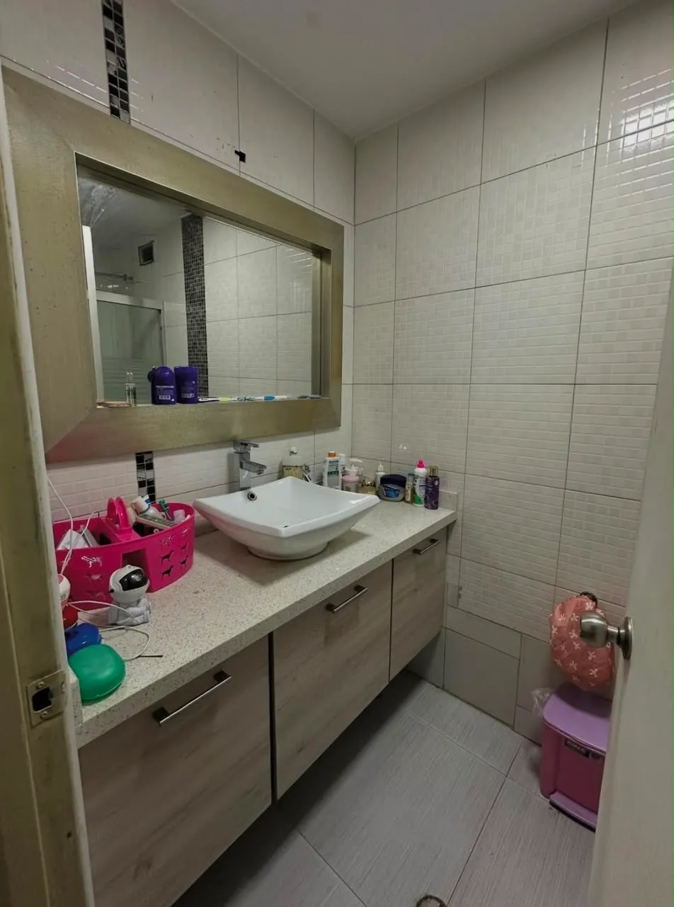 Hermoso apartamento con hermosa vista situado en exclusiva zona de la Gran Caracas - 12