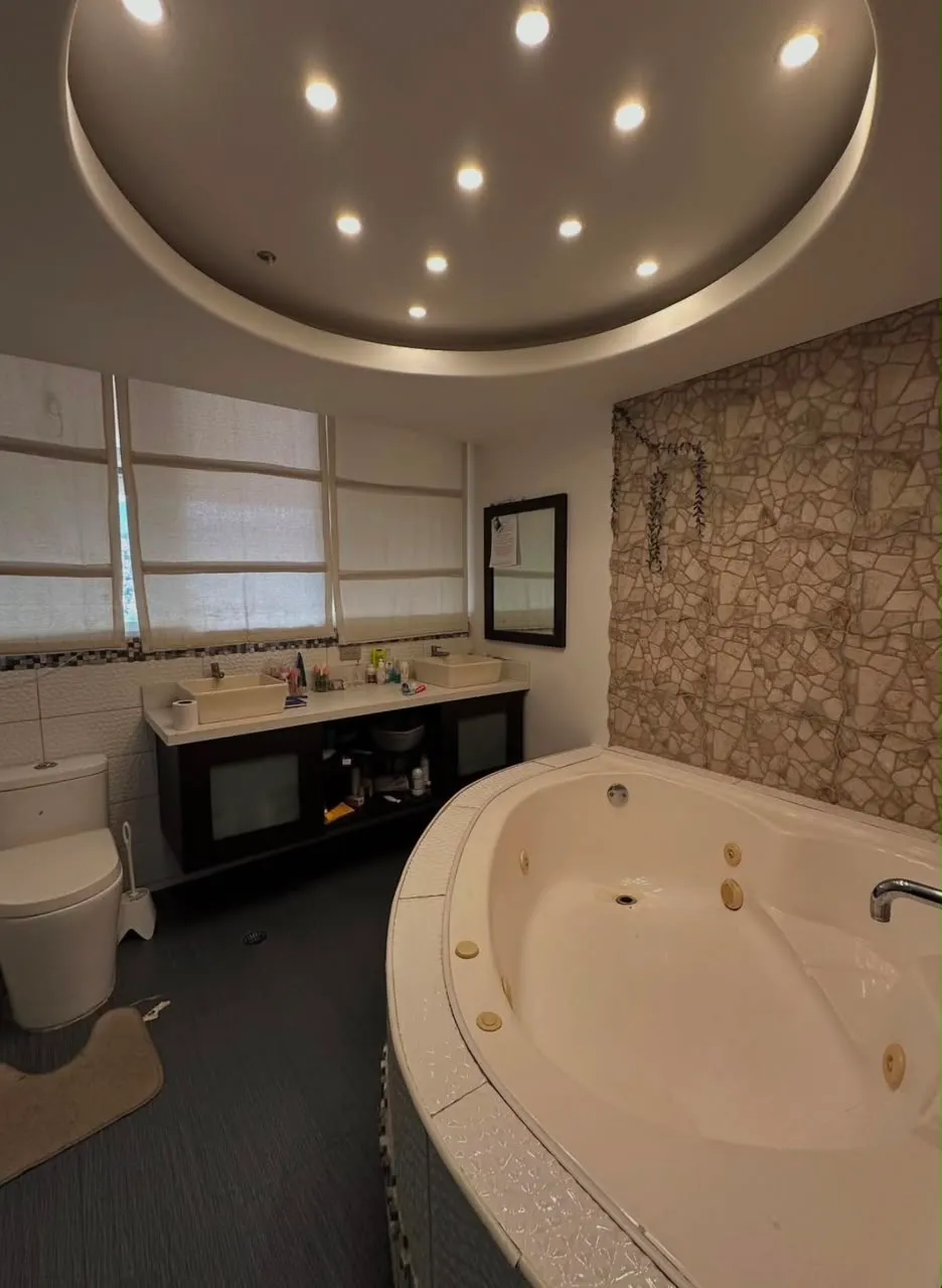 Hermoso apartamento con hermosa vista situado en exclusiva zona de la Gran Caracas - 13
