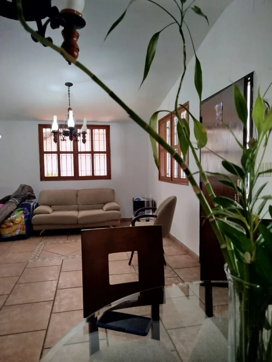 Se vende hermosa Casa Quinta en Cagua estado Aragua, con anexo amoblado, doble garaje, tanque subt. - 6