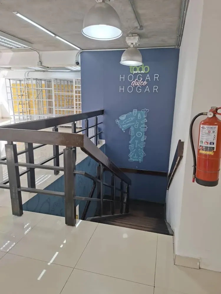 ¡Oportunidad estratégica en el corazón financiero de Caracas! Local en Venta - 9