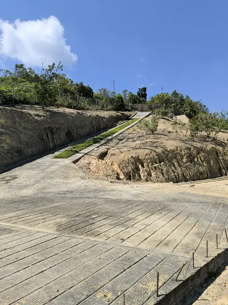 Terreno Exclusivo de 2.6 Hectáreas | La Trinidad, Municipio Baruta - 9