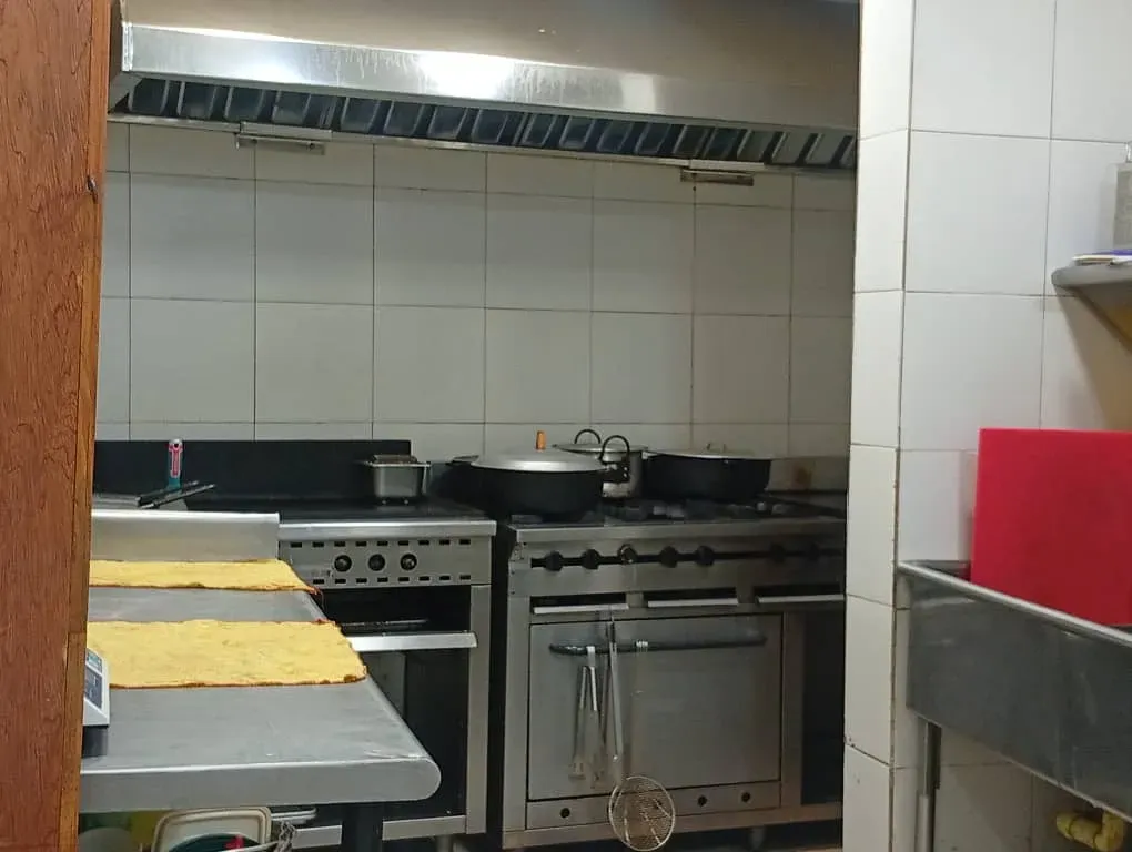 🏨🍔 OPORTUNIDAD DE INVERSIÓN | POSADA OPERATIVA + FONDO DE COMERCIO (COMIDA RÁPIDA) - 11