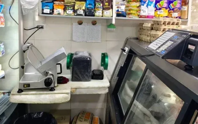 ¡EXCELENTE OPORTUNIDAD DE INVERSIÓN! SE VENDE LOCAL COMERCIAL CON FONDO DE COMERCIO EN MACUTO - 6