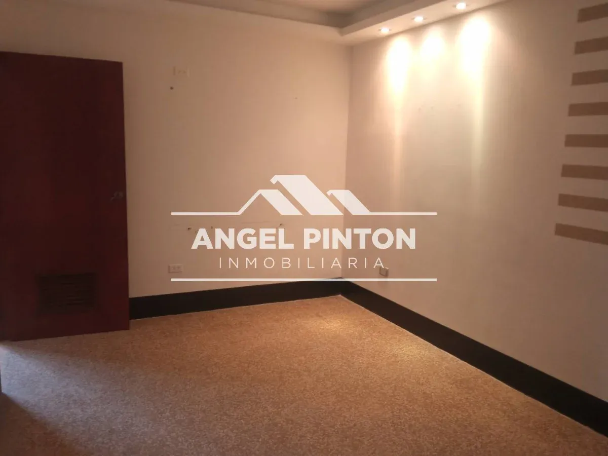 API 9780 CASA COMERCIAL VENTA TIERRA NEGRA MARACAIBO US$ 95000 Leyva Vásquez 04120716209 - 3