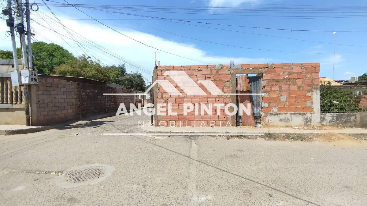 API 9590 TERRENO VENTA LIMPIA SUR SAN FRANCISCO VENEZUELA US$ 16000 Leyva Vásquez 0412 0716209