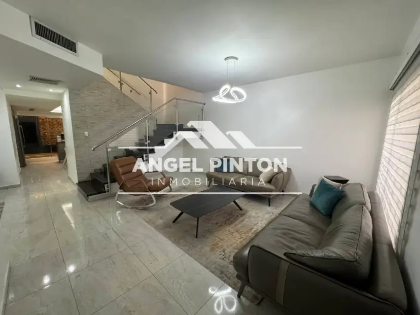 API 9847 TOWNHOUSE VENTA TIERRA NEGRA MARACAIBO US$ 350000 Leyva Vásquez 0412 0716209