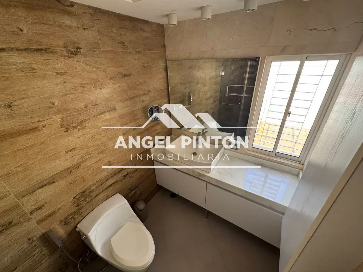 API 9847 TOWNHOUSE VENTA TIERRA NEGRA MARACAIBO US$ 350000 Leyva Vásquez 0412 0716209 - 11