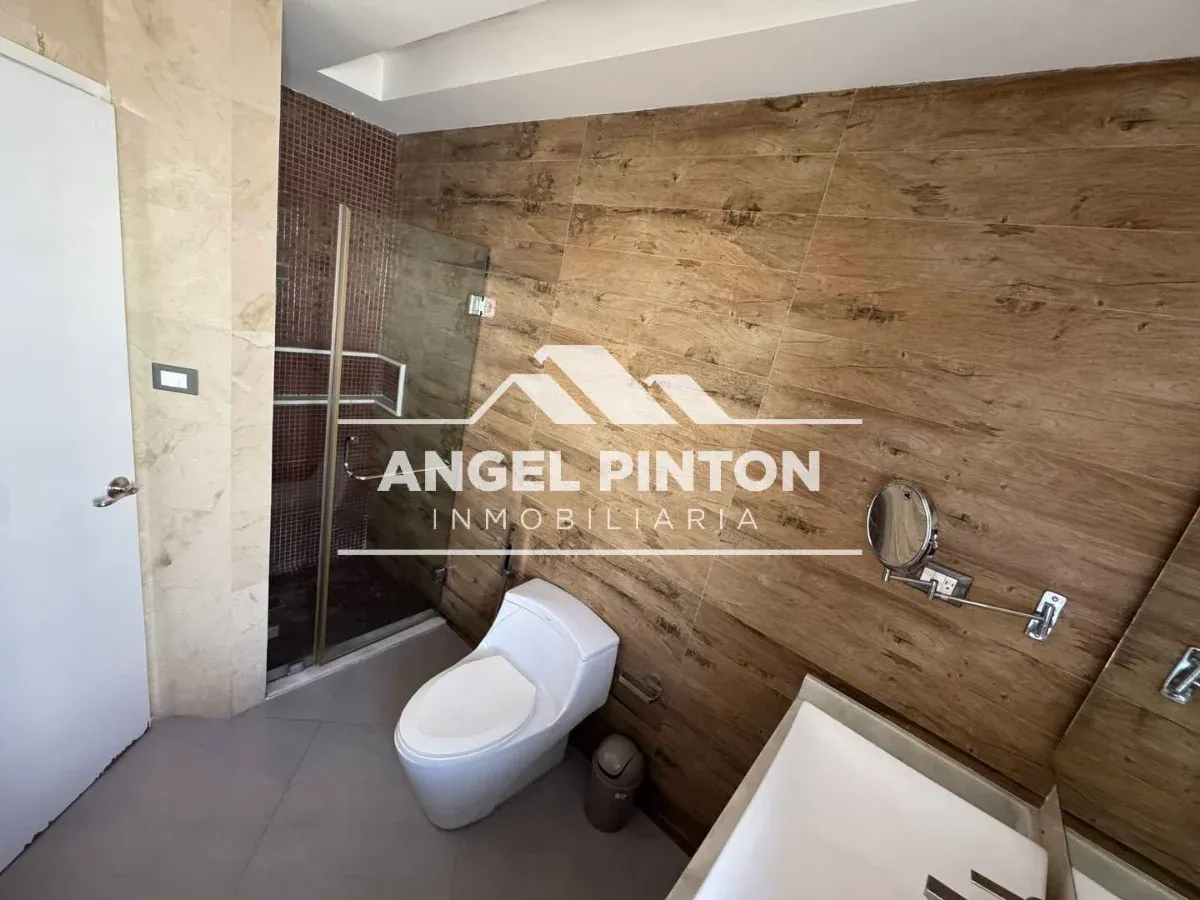 API 9847 TOWNHOUSE VENTA TIERRA NEGRA MARACAIBO US$ 350000 Leyva Vásquez 0412 0716209 - 12