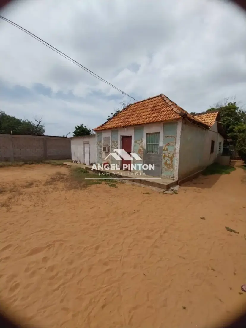 API 9336 TERRENO VENTA EN LIMPIA SUR, SAN FRANCISCO VENEZUELA US$ 28000 Leyva Vásquez 0412 0716209