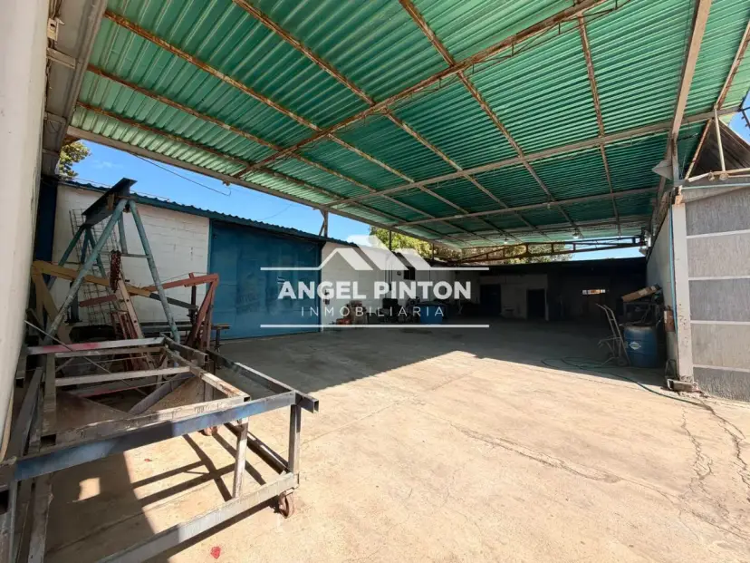 API 030426 GALPÓN ALQUILER/VENTA AV 70 SANTA MARÍA MARACAIBO US$ 227000 Leyva Vásquez 04120716209
