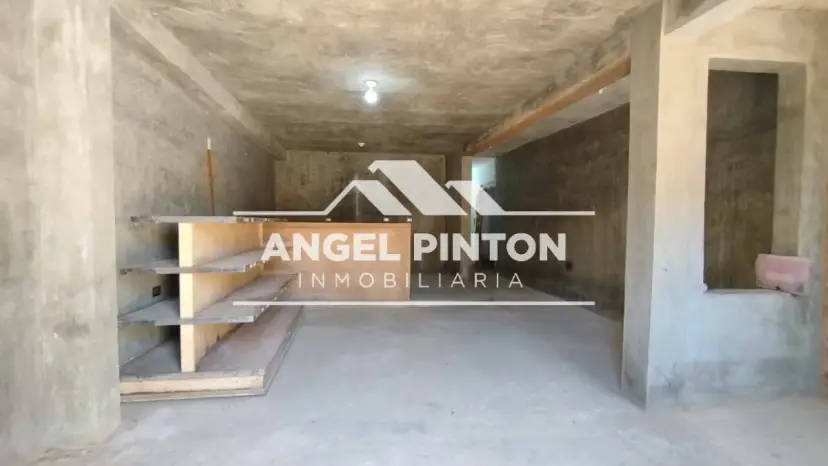 API 9761 CASA COMERCIAL VENTA MAVIEJA SAN FRANCISCO VENEZUELA US$ 36000  Leyva Vásquez 0412 0716209