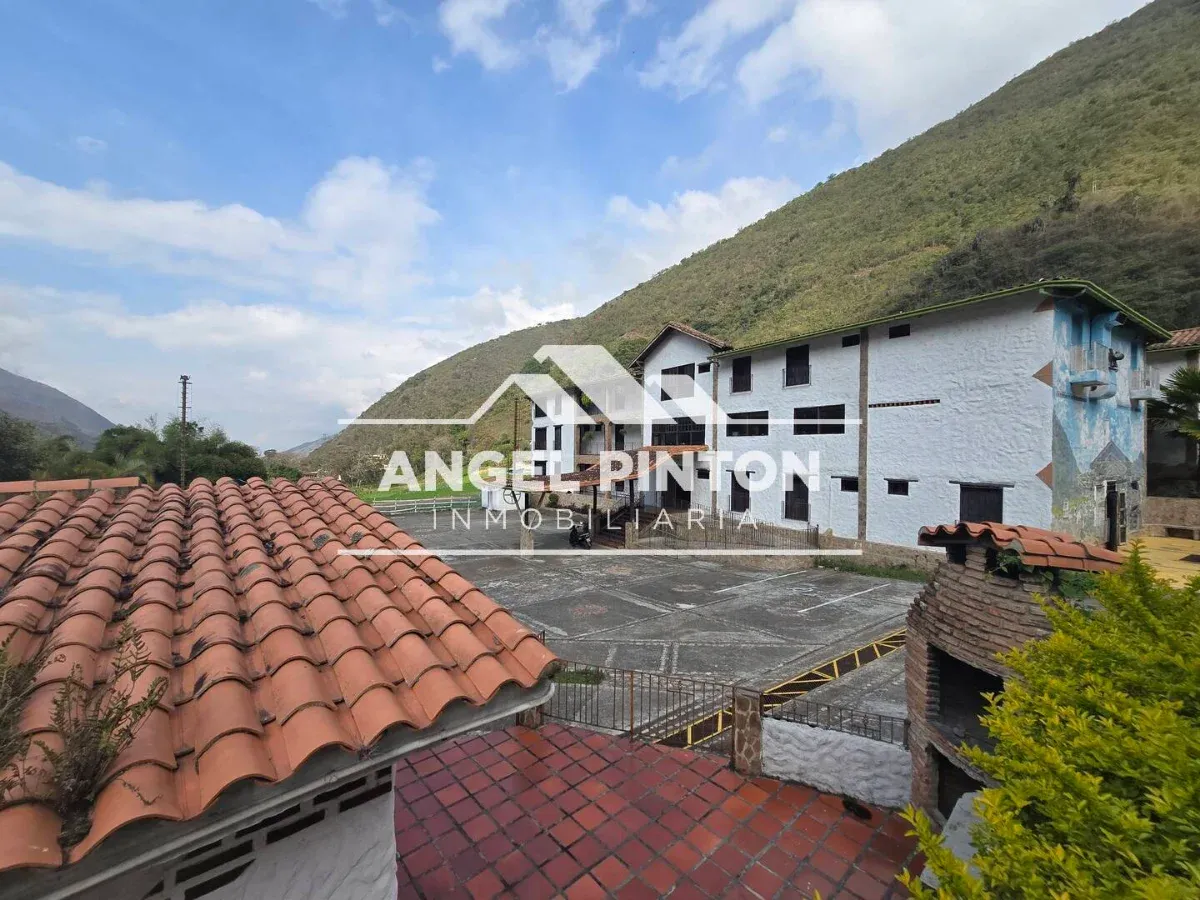 API 99601 HOTEL VENTA LA PUERTA VALERA VENEZUELA US$ 11500000 Leyva Vásquez 0412 0716209 - 3