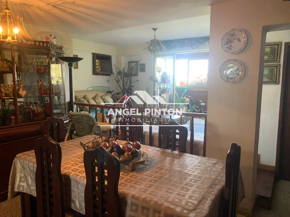 API 9350 APARTAMENTO VENTA LA PARAGUA MARACAIBO VENEZUELA US$ 65000 Leyva Vásquez 0412 0716209 - 6