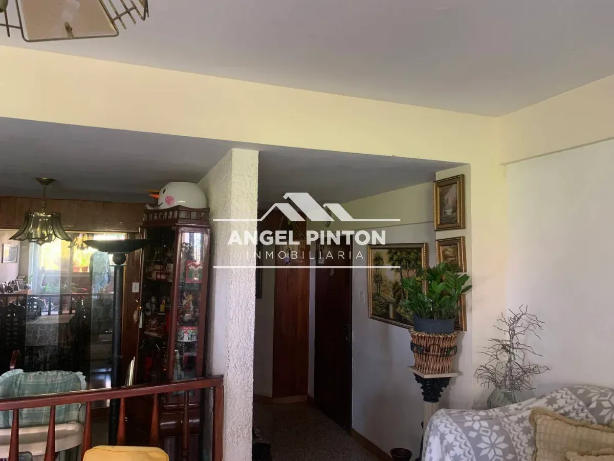 API 9350 APARTAMENTO VENTA LA PARAGUA MARACAIBO VENEZUELA US$ 65000 Leyva Vásquez 0412 0716209 - 11