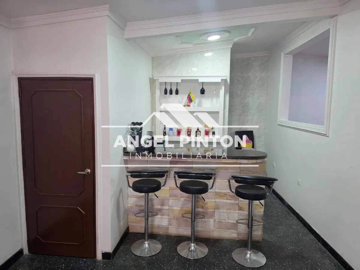 API 232303 CASA VENTA PALMA BRISAS SAN FRANCISCO. ZULIA US$ 110000 Leyva Vásquez 0412 0716209 - 5