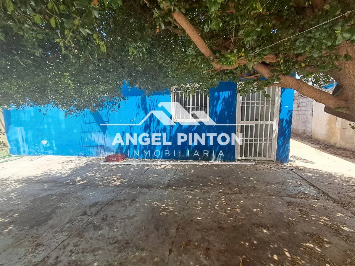 API 9967 CASA COMERCIAL VENTA AV LA LIMPIA MARACAIBO US$ 82000 Leyva Vásquez 0412 0716209