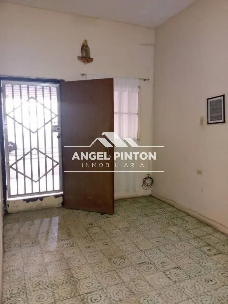 API 10170 CASA COMERCIAL VENTA TIERRA NEGRA MARACAIBO US$ 80000 Leyva Vásquez 0412 0716209 - 3